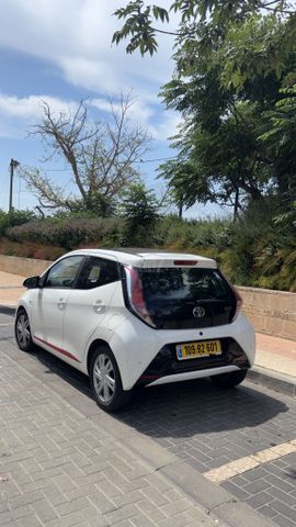 מודעת רכב טויוטה אייגו