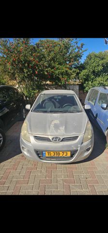 מודעת רכב יונדאי i20