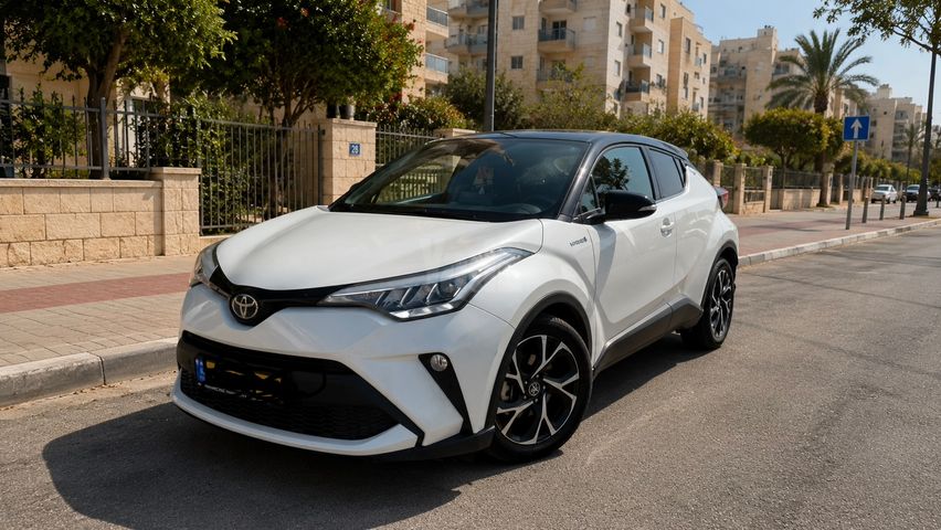 מודעת רכב טויוטה C-HR