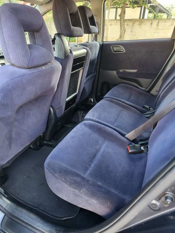 מודעת רכב הונדה FR-V
