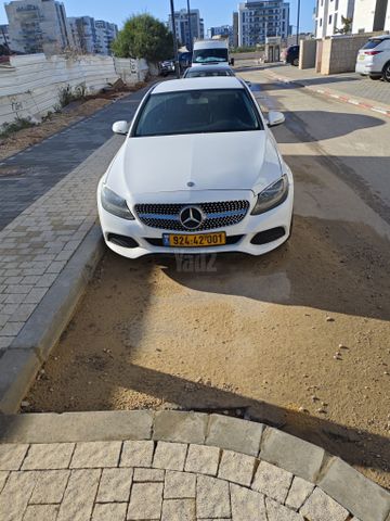 מודעת רכב מרצדס-בנץ C-class