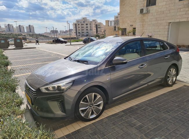 מודעת רכב יונדאי איוניק