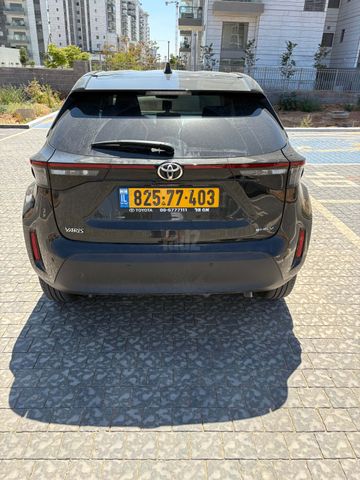 מודעת רכב טויוטה יאריס קרוס