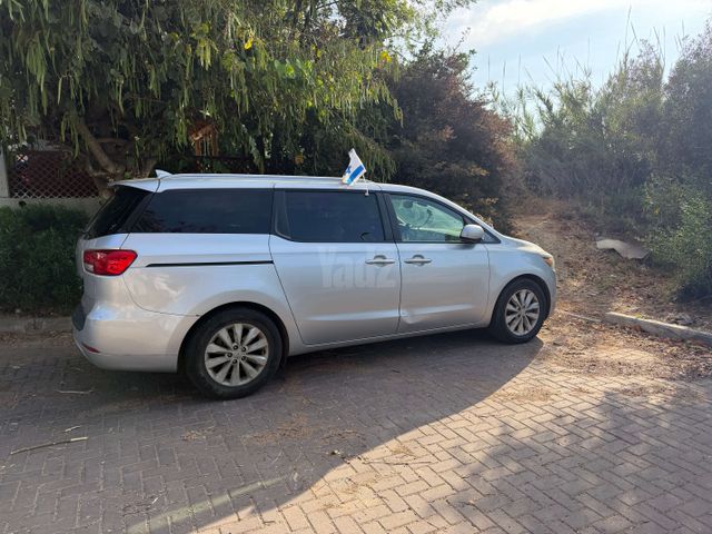 מודעת רכב קיה קרניבל