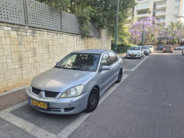 מודעת רכב מיצובישי לנסר