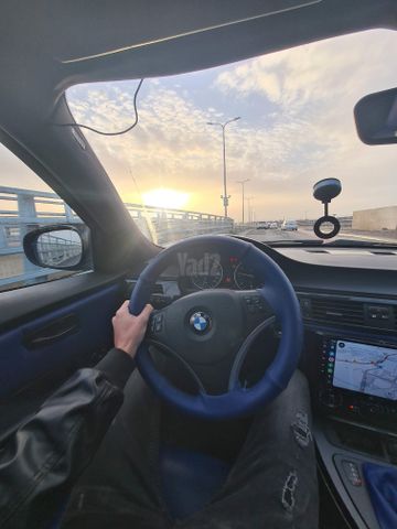 מודעת רכב ב מ וו סדרה 3