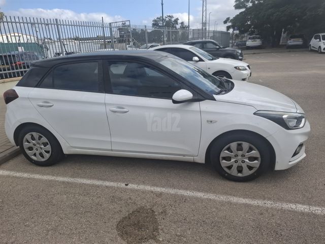 מודעת רכב יונדאי i20