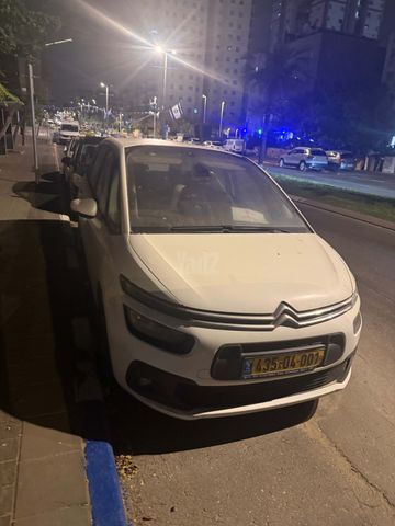מודעת רכב סיטרואן C4 פיקאסו