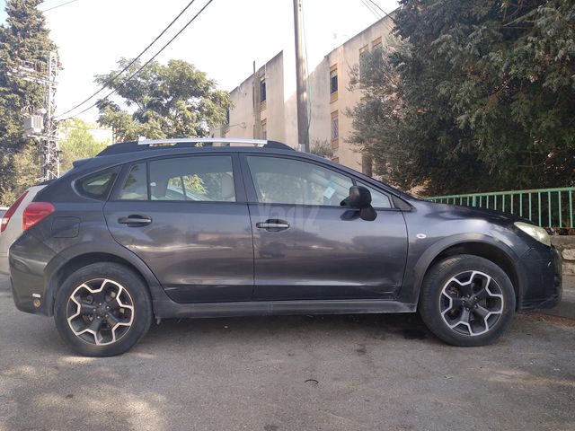 מודעת רכב סובארו XV