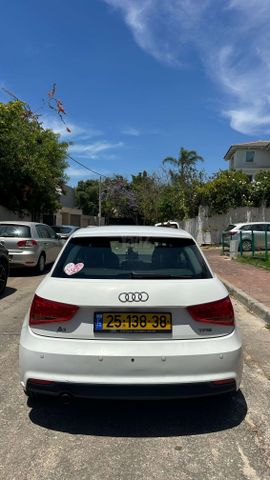 מודעת רכב אאודי A1
