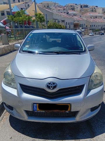 מודעת רכב טויוטה ורסו