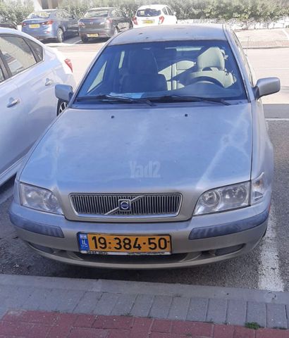 מודעת רכב וולוו S40