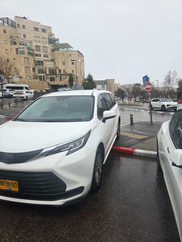 מודעת רכב טויוטה סיינה