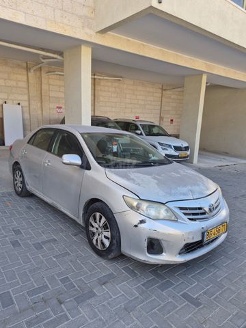 מודעת רכב טויוטה קורולה
