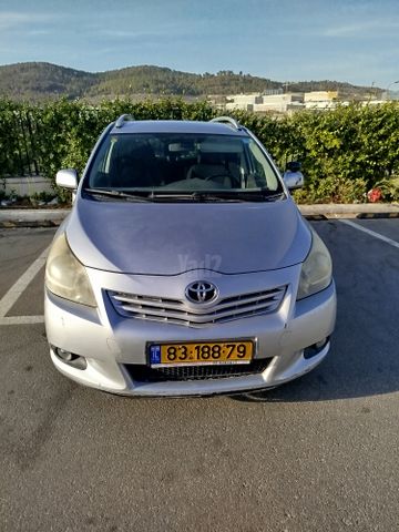 מודעת רכב טויוטה ורסו