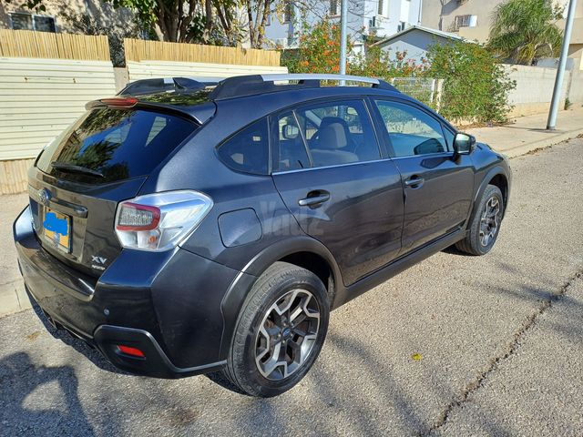 מודעת רכב סובארו XV