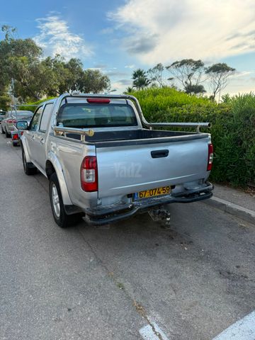 מודעת רכב איסוזו די-מקס