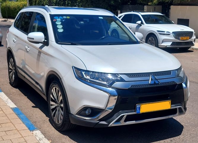 מודעת רכב מיצובישי אאוטלנדר