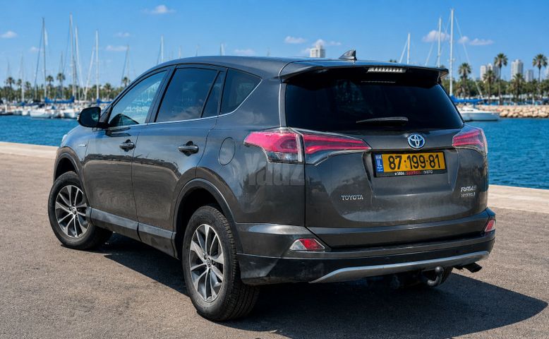 מודעת רכב טויוטה RAV4 3
