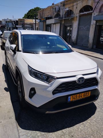 מודעת רכב טויוטה RAV4
