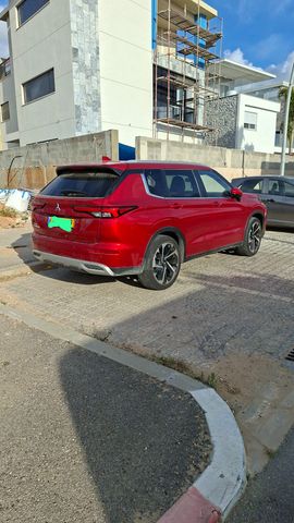מודעת רכב מיצובישי אאוטלנדר