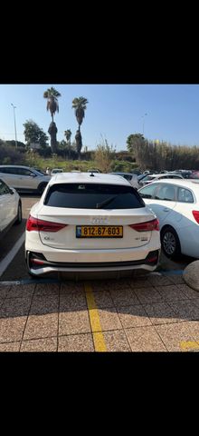 מודעת רכב אאודי Q3