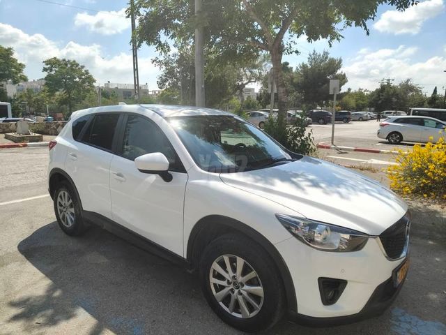 מודעת רכב מאזדה CX-5