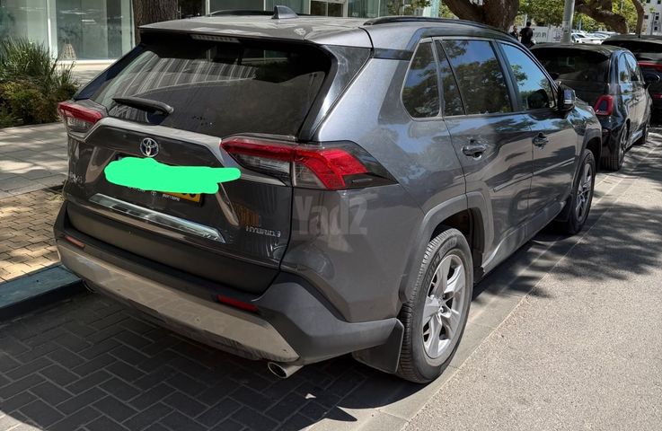מודעת רכב טויוטה RAV4