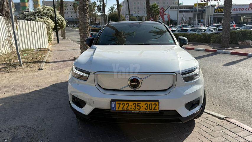 מודעת רכב וולוו XC40