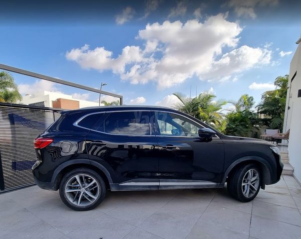 מודעת רכב אם ג'י EHS PHEV