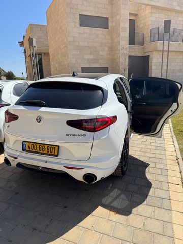 מודעת רכב אלפא רומיאו סטלביו
