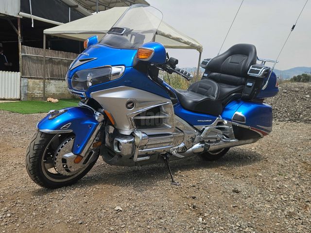 מודעת רכב הונדה GL1800 גולד-ווינג