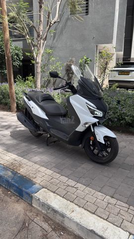 מודעת רכב סאן יאנג ג'וי-מקס Z-250