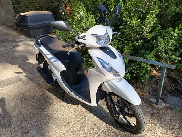 מודעת רכב הונדה ויז'ן 110