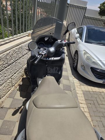 מודעת רכב פיאג'ו MP3 300