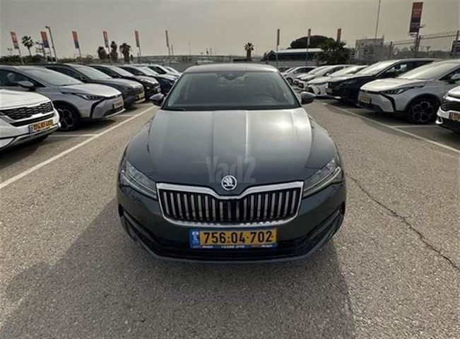 מודעת רכב סקודה סופרב