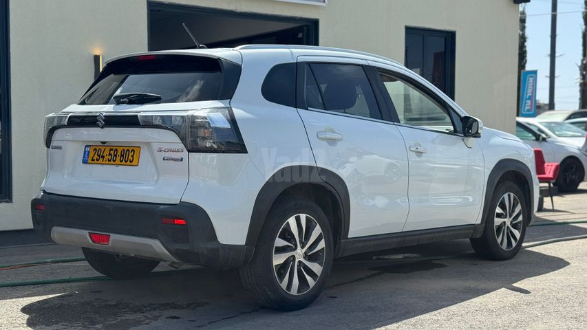 מודעת רכב סוזוקי S-Cross 2