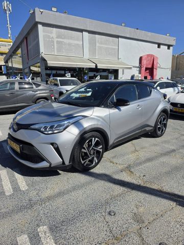 מודעת רכב טויוטה C-HR 2