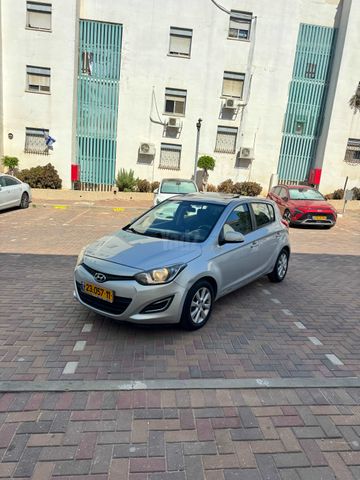 מודעת רכב יונדאי i20