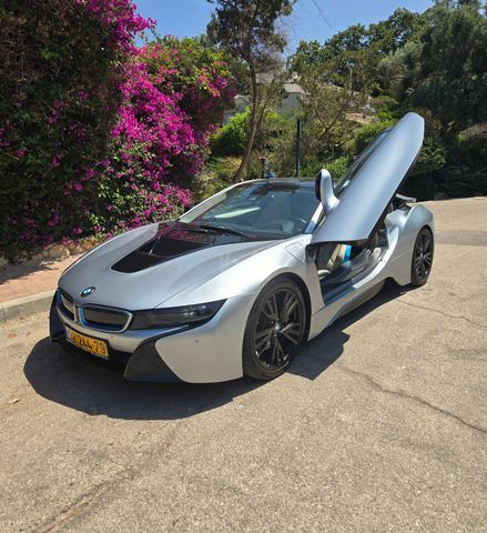 מודעת רכב ב מ וו i8 2