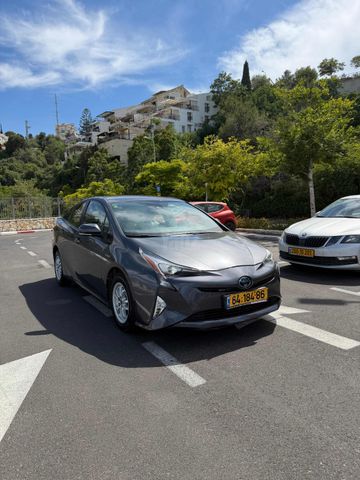 מודעת רכב טויוטה פריוס