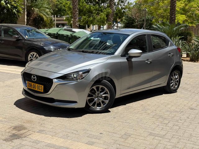 מודעת רכב מאזדה 2 3