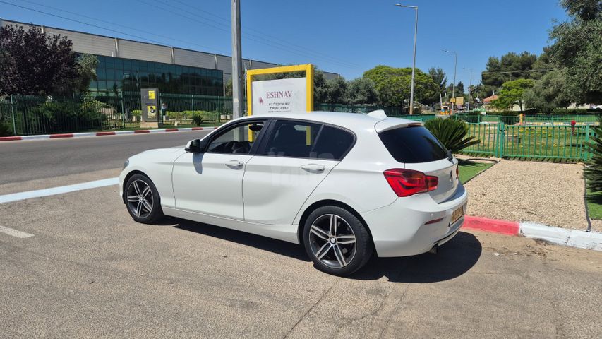 מודעת רכב ב מ וו סדרה 1 2