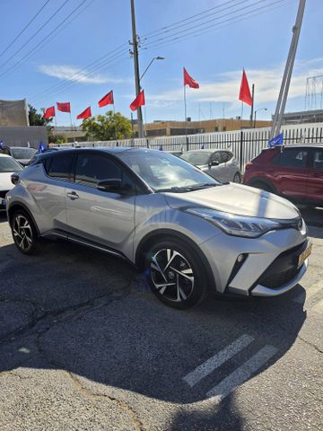 מודעת רכב טויוטה C-HR 3