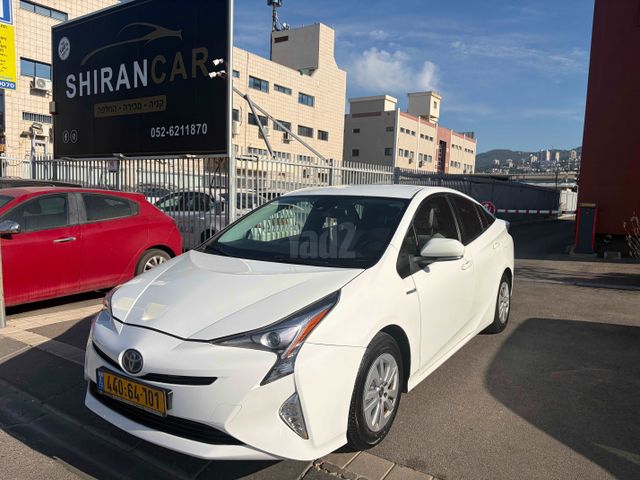 מודעת רכב טויוטה פריוס