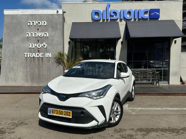 מודעת רכב טויוטה C-HR