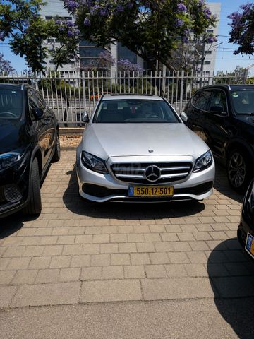 מודעת רכב מרצדס-בנץ E-class