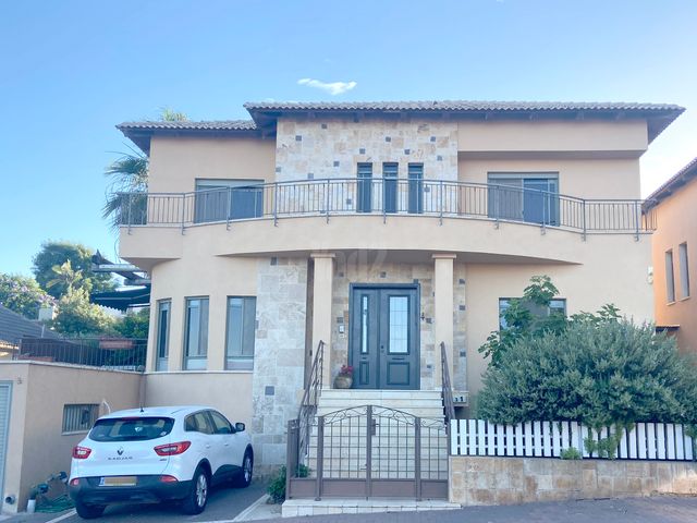 סמטת היקב 1