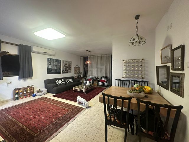 קרן היסוד 28