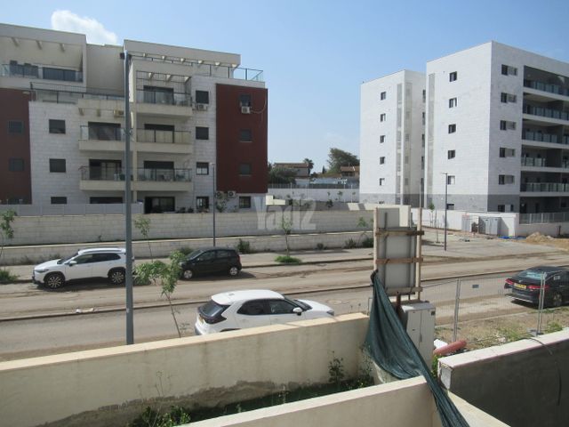 יצחק שמיר 160